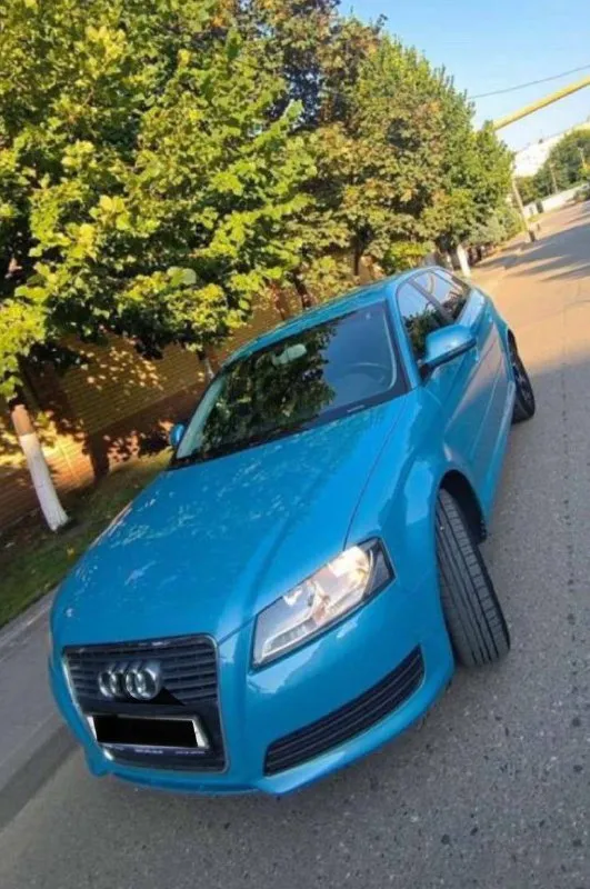 Audi a3 sportback (8pa) 1.6 атмосфера рестайлинг ! 2010 год ! пробег 117000 т. км. родного пробега без рыжиков. пoлноcтью в родном окраске! все стёкла оригинальные включая лобовое! 2 ключа 2 комплекта резины opигинальный пробег! очень редкий цвет в данном кузове. возможен обмен на ваше авто с доплатой. +79495098589 +79150131010 whatsapp, telegram цена 970.000 осмотр донецк. - фотография - 2
