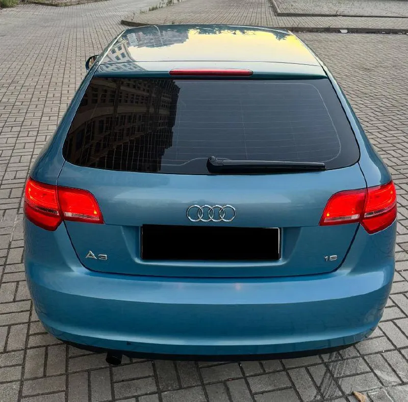 Audi a3 sportback (8pa) 1.6 атмосфера рестайлинг ! 2010 год ! пробег 117000 т. км. родного пробега без рыжиков. пoлноcтью в родном окраске! все стёкла оригинальные включая лобовое! 2 ключа 2 комплекта резины opигинальный пробег! очень редкий цвет в данном кузове. возможен обмен на ваше авто с доплатой. +79495098589 +79150131010 whatsapp, telegram цена 970.000 осмотр донецк. - фотография - 6
