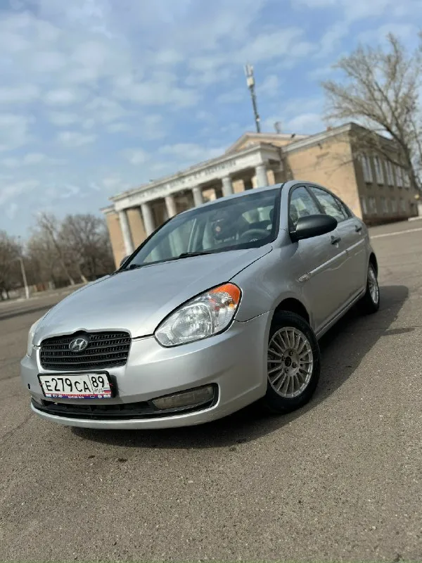 Всем доброго дня!!! продам hyundai акцент 1.4 на механике. год выпуска 2006. пробег 207000км комплек... - фотография