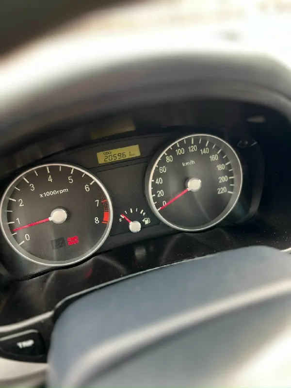 Всем доброго дня!!! продам hyundai акцент 1.4 на механике. год выпуска 2006. пробег 207000км комплектация. электро усилитель руля,4 стеклоподъемника, кондёр-работает отлично 👍❄️ подушка безопасности. на бензине, газа не видела. мотор, коробка работают идеально! расход очень радует!!!светлый приятный салон. довольно просторный багажник. по кузову рыжиков нет. дно, пороги без нареканий. коцка на заднем бампере и небольшая вмятина на крышке багажника. хороший акб bosh. всё технически исправно. залито хорошее масло. по документам полный порядок👍 отличный, надёжный, не прихотливый автомобиль на каждый день!!! цена 350 тыс. город донецк, кировский р-н, абакумова. всем хороших продаж и покупок!!! тел +79494851572 📞 звоните: +7(949)4851572 - фотография - 10