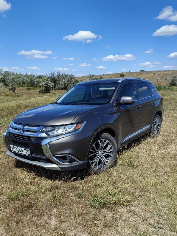 Срочно ❗ продам mitsubishi аутлендер 2017г.2.4 литра, американец, 7 мест, электро багажник, кожа ста... - фотография
