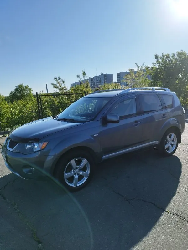 Продам mitsubishi outlander xl, 2008 года выпуска. машина куплена в автосалоне донецка. двигатель 4b... - фотография