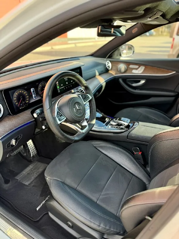 Mercedes e200 w213 4matic 2016 год 2.0 турбо бензин полный привод автомат пробег: 163000км авто в хорошем состоянии. обслужена. amg пакет, панорама, память сидений, carplay, 2 ключа. цена 2.8🍋 возможен обмен г. луганск тел. +79591917710 📞 звоните: +7(959)1917710 - фотография - 5