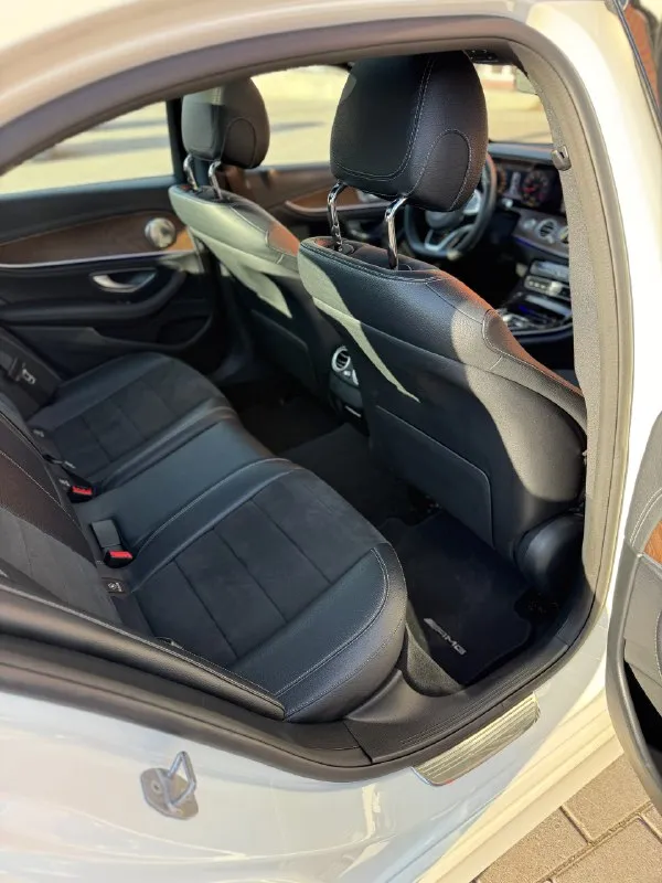 Mercedes e200 w213 4matic 2016 год 2.0 турбо бензин полный привод автомат пробег: 163000км авто в хорошем состоянии. обслужена. amg пакет, панорама, память сидений, carplay, 2 ключа. цена 2.8🍋 возможен обмен г. луганск тел. +79591917710 📞 звоните: +7(959)1917710 - фотография - 7