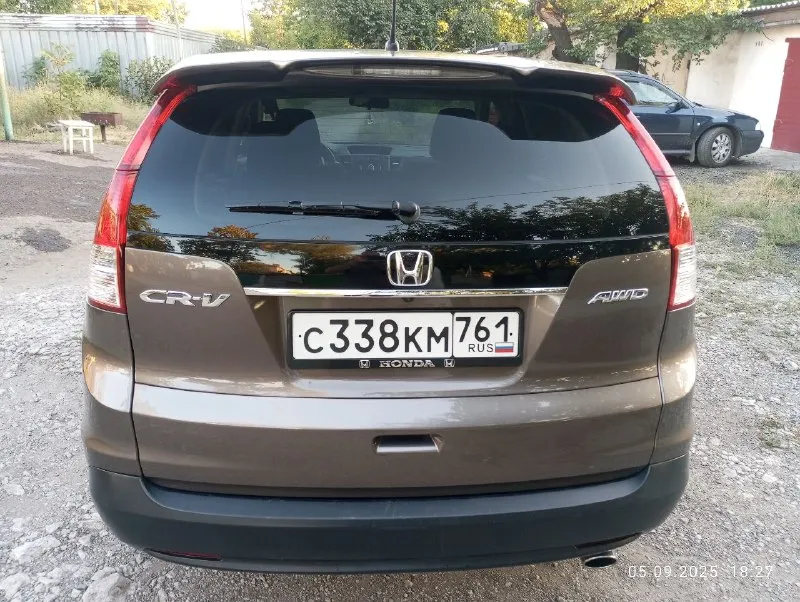 Honda срв 2013г. двигатель 2.4 бензин 190л. с. , автомат, полный привод, кондиционер, круиз, стеклоподъёмники, камера заднего вида, люк, датчик света. машина полностью обслужена, всё жидкости заменены:мосты, коробка, двигатель. свечи новые. сигнализация стар лайн с автозапуском. комплект зимних шин. +79493739606 звонить по этому номеру. 📞 звоните: +7(949)3739606 - фотография - 10