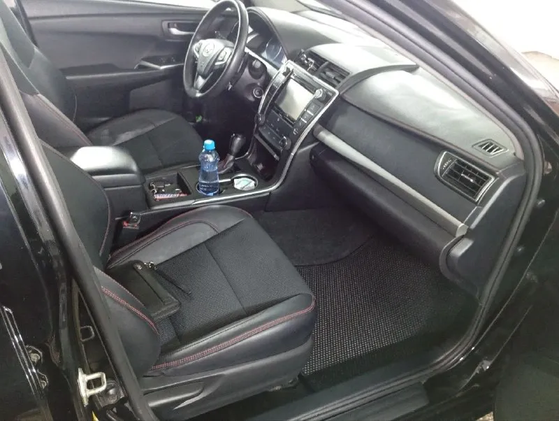 Toyota camry 55. комплектация se пробег 80 тыс. км оригинальный! год выпуска 2017. 2.5 автомат цена:1.850.000₽. авто без вложений. все вопросы по телефону: +7 (949) 740-79-53 📞 звоните: +7(949)7407953 - фотография - 3