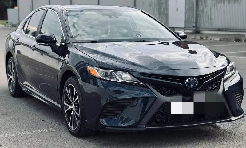 Продам отличный семейный автомобиль. полностью обслужен toyota camry 70 hybrid цена-2.650.000 год-2019 -2.5 hybrid коробка-автомат привод-передний пробег-145.000km +79493086555 📲 tg: альбина 📞 звоните: +7(949)3086555 - фотография - 2