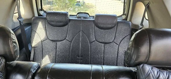 Ssang yong rexton 2004 г. 2.7 xdi (турбодизель), пробег-200 тыс. км, родной, полный привод, настоящий рамный корейский внедорожник. не гнилой, форсунки обслужены, двигатель сухой полностью, не дымит установлены механические хабы, хорошая всесезонная резина, без пинков работае четко, раздатка цепная aisin, управление с кнопки. есть всё для комфортной эксплуатации: климат, электро стёкла и зеркала, подушки безопасности, магнитола 2din с камерой, подогрев передних и задних сидений-стёкол и зеркал, abs, esp, турботаймер. ходовая в норме, в ходу мягкий, салон кожа 7 мест в достойном состоянии, чистый, пластик целый. номер на раме в отличном состоянии, переоформление через мрэо сразу, без дтп и страховых выплат, пробег подтверждённый. один владелец по птс цена машины 🚗-700 тысяч руб. ☎+7 959 1182290 ☎+7 959 1126577 📞 звоните: +7(959)1182290 - фотография - 6