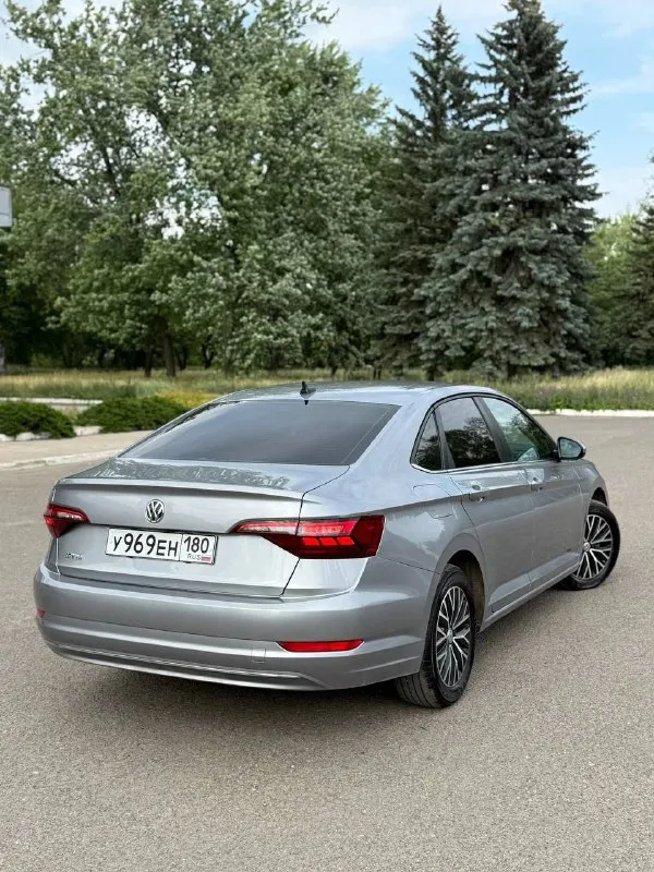 🚘 volkswagen jetta vll 2021 год 💰 цена 1.550 торг ✅ я собственник vin код 3vwc57bu0mm044541 ⚙️ 1.4 turbo (8-ми ступенчатый автомат) ⛽️ расход топлива 6-7л на 100км ✅ родной окрас. полностью обслужен. 📈 100т. км состояние 5из5 без вложений. летняя резина новая. 🏠 осмотр макеевка район пушка +79498317988 максим 📲 tg: @v1liqa 📞 звоните: +7(949)8317988 - фотография - 3