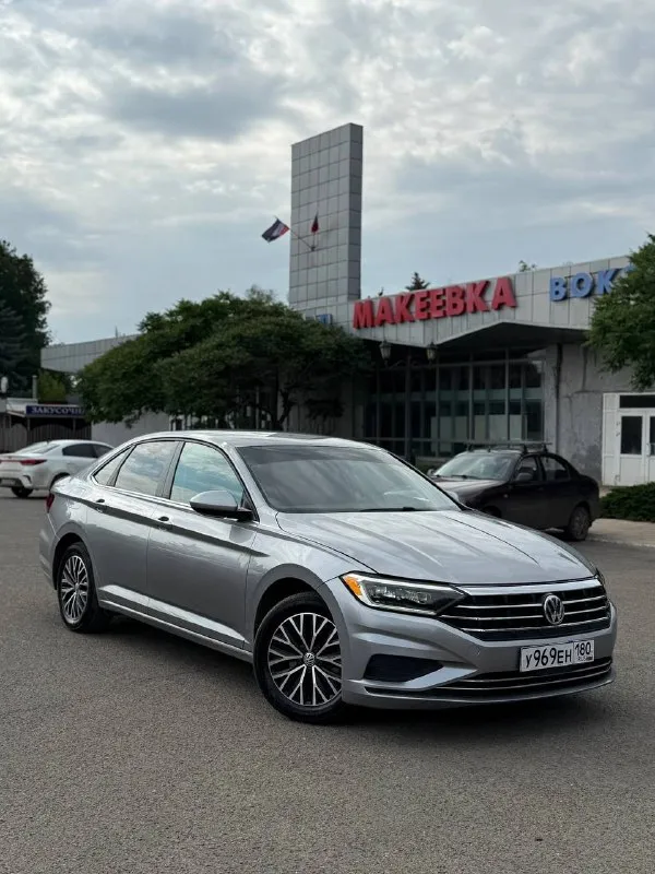 🚘 volkswagen jetta vll 2021 год 💰 цена 1.550 торг ✅ я собственник vin код 3vwc57bu0mm044541 ⚙️ 1.4 turbo (8-ми ступенчатый автомат) ⛽️ расход топлива 6-7л на 100км ✅ родной окрас. полностью обслужен. 📈 100т. км состояние 5из5 без вложений. летняя резина новая. 🏠 осмотр макеевка район пушка +79498317988 максим 📲 tg: @v1liqa 📞 звоните: +7(949)8317988 - фотография - 4