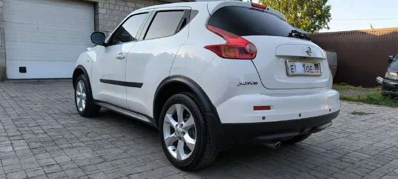 Nissan juke 2012 г. в. пробег 177 т. км. машина приобретена в донецке. один владелиц. первая регистрация 09.11.2012. учёт украинский и днр. продажа от собственника. состояние авто на твёрдую 4+. масла в двигатели и коробки менялись всегда вовремя. не троит. не дымит. коробка работает хорошо. по ходовой все хорошо. камера заднего вида. парктроник. mul-tlock. музыка штатная, но хорошая. цена 1 миллион 150 тысяч рублей + хороший торг. находится: донецк, рядом с ждановской развилкой. все вопросы по +79490467330 (миранда) 📞 звоните: +7(949)0467330 - фотография - 3