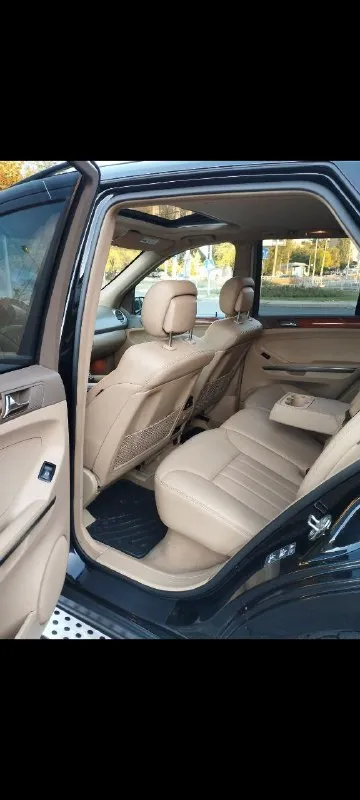 Продам автомобиль mercedes ml350 2008 год 3.5 л. , бензин, полный привод, коробка автомат. 220 тыс. оригинальный пробег. продажа от собственника по документам полный порядок. зелёная автотека. без дтп. коробка и двигатель в идеале. по ходовой без вложений. комплектация - 4 электростеклоподъемника, - электрозеркала с подогревом, - 2х зонный климат, - электросиденья -под рулевые липестки, - парктроники, - люк, - подогрев передних сидений, - круиз контроль, - мультируль, -музыка harman kardon. - кожаный салон, - люк, - датчик света, - датчик дождя. цена : 1.380 руб. торг у капота. авто готово к любым проверкам за ваш счет. +79493698306 по этому номеру телеграм и воцап. осмотр г. донецк, караван, мотель 📞 звоните: +7(949)3698306 - фотография - 9