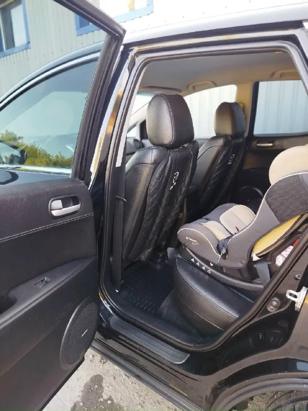 Продам машину в хорошем состоянии. mazda cx7 2008 год 2.3 turbo мотор в отличном состоянии полностью обслужен новые цепи фазорегулятор башмаки натяжители сальники коленвала все запчасти по мотору которые ставил оригинал, все расходники менялись вовремя по мотору не единой капли масла акпп работает исправно раздатка работает исправно авто полный привод по электрике все работает как положено фары отполированы и защищены в броне плёнке капот тоже поклеен пленкой кованый карбон смотрится очень круто по ходовой части все отлично колеса r19 зимние шины одам в подарок авто лично мое не перекуп более подробно за информацией звонить по номеру 👇 +79493795882 дмитрий цена 💸 за машину 1.1 🍋 хорошим людям торг. 📞 звоните: +7(949)3795882 - фотография - 9