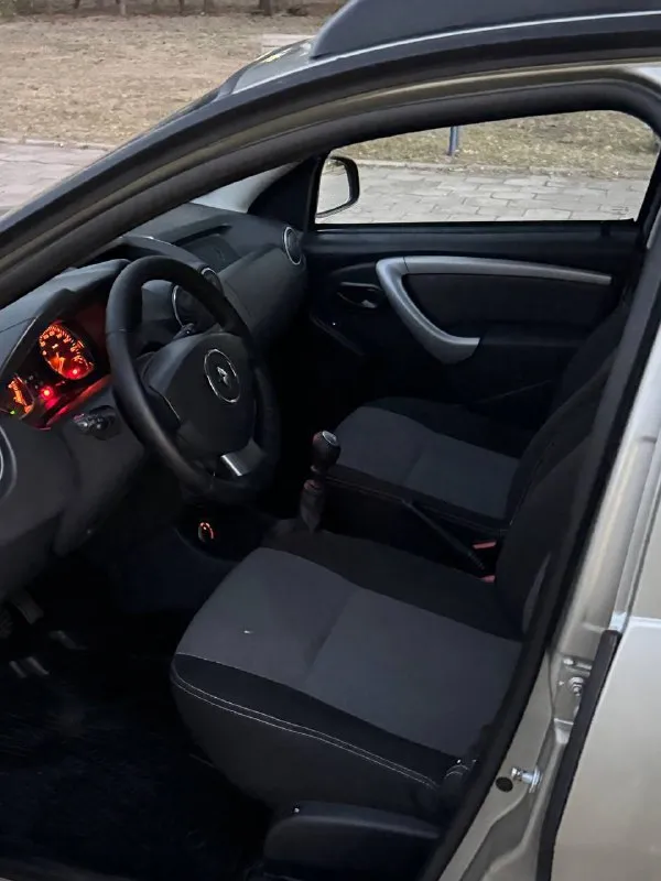 🇫🇷 renault duster 💰цена: 920 000р 🏢город: мариуполь 📅год выпуска: 2014 🧾пробег: 191 117 км. ⚙️двигатель: 1.6 ⛽топливо: бензин ⚙️кпп: механика 6-ст 4х4 📞 телефон: +7-949-727-41-51 +7-949-551-91-52 +7-989-263-55-56 💾 описание: - фотография - 9