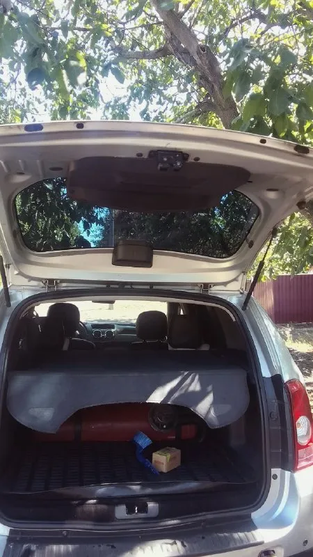 Renault duster 2.0 2013 год выпуска. газ/бензин. коробка автомат. полный привод. я владелец. цена 900- небольшой торг. переоформление в мрэо. +7 (949) 3270014 📲 tg: @nyutatolivna 📞 звоните: +7(949)3270014 - фотография - 6