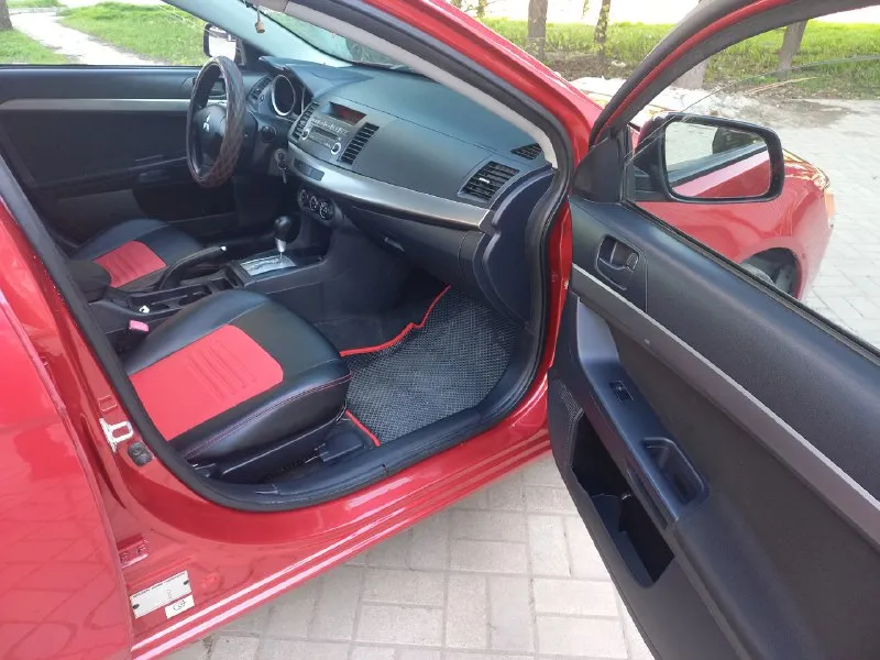 Марка. митсубиши лансер. год выпуска 2011. двигатель 1.5 бензин. коробка автомат! пробег 135.000 км. цена 785.000 рублей. торг. остальные вопросы по +79494463533. макеевка. 📞 звоните: +7(949)4463533 - фотография - 8