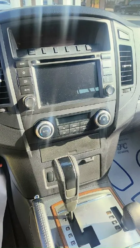 Mitsubishi pajero wagon 2008 года выпуска, 3,0 бензин, 178 л. с. , гбо, фаркоп (вписаны в техпаспорт), один хозяин, покупалась новой в автосалоне, 217 000 км пробега, камера заднего вида. зимняя резина в подарок. находится в г. донецк. 2.000.000 р. торг у капота. +79496306181. 📞 звоните: +7(949)6306181 - фотография - 5