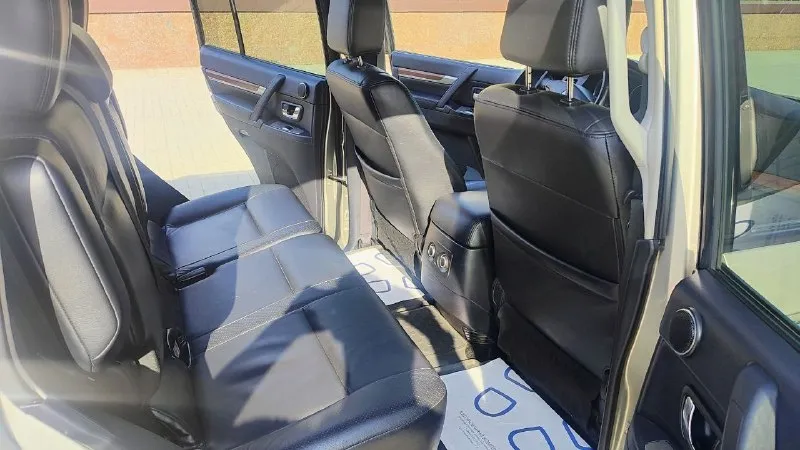 Mitsubishi pajero wagon 2008 года выпуска, 3,0 бензин, 178 л. с. , гбо, фаркоп (вписаны в техпаспорт), один хозяин, покупалась новой в автосалоне, 217 000 км пробега, камера заднего вида. зимняя резина в подарок. находится в г. донецк. 2.000.000 р. торг у капота. +79496306181. 📞 звоните: +7(949)6306181 - фотография - 8