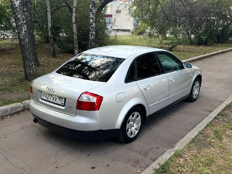 Здравствуйте продам audi а4 б6 2003 года не крашен! пробег оригинал! 239 тысч. 4 хоза. авто в отличном состоянии для своих лет! двигатель без каких либо нареканий! не дымит не троит! коробка автомат без каких либо нареканий! климат холодит отлично! подогревы сидений работают! авто без вложений работает каждая кнопка! переоформление без проблем цена 530.000 тысч все вопросы +79495091835 📞 звоните: +7(949)5091835 - фотография - 6