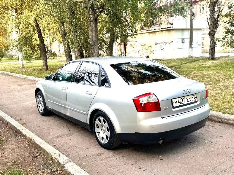 Здравствуйте продам audi а4 б6 2003 года не крашен! пробег оригинал! 239 тысч. 4 хоза. авто в отличном состоянии для своих лет! двигатель без каких либо нареканий! не дымит не троит! коробка автомат без каких либо нареканий! климат холодит отлично! подогревы сидений работают! авто без вложений работает каждая кнопка! переоформление без проблем цена 530.000 тысч все вопросы +79495091835 📞 звоните: +7(949)5091835 - фотография - 7