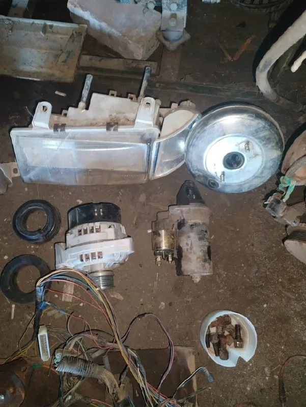 Двигатель с коробкой без генератора и стартера 25000. остальные цены уточняйте на данный момент есть всё от ваз 2110 кроме кузовных деталей. обращаться по номеру+79497989118 или телеграм если не дозвонились по номеру. 📞 звоните: +7(949)7989118 - фотография - 4