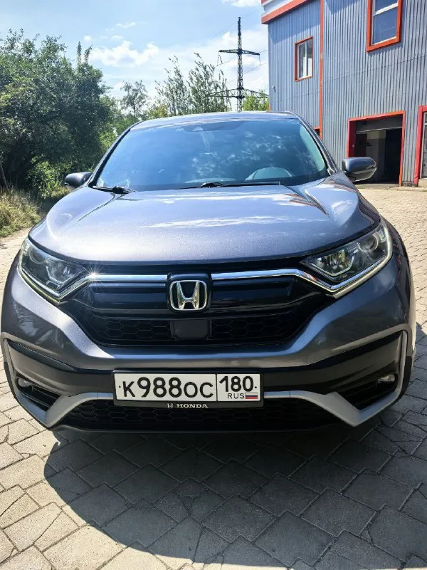 Honda cr-v 2021г рестайлинг ✅ машина в идеальном состоянии, любые проверки ✅пробег 60 000 км ✅ 2hkrw1h85mh428998 ✅ двигатель 1.5 бензин турбо ✅ коробка -вариатор автомобиль полностью обслужен цвет серый. 190 л. с расход: город 8л по трассе 6 л. максимальная комплектация очень динамичный автомобиль 2 ключа, apple car play/ android avto не одна деталь не крашена стекла все оригинальные безопасность вся целая интерьер темный натуральная кожа люк комфорт автозапуск двигателя круиз-контроль управление мультимедиа с руля, электропривод багажника, русифицирована. обогрев сидений лобового стекла зеркал климат контроль машина приехала из сша в августе 2024 г готова к переоформлению 2 машина в семье цена : 2 890 000 разумный торг +7 949 628 17 60 - фотография - 2