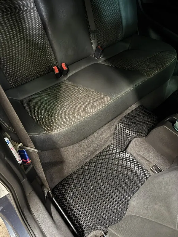 Собственник 1,5 года продам opel астра gtc 2008. полноценный автомат 1,8. вся история зеленая, отчет скину✅ в одном окрасе, крашен только капот от сколов(кузов оцинкован) комплектация cosmo техническое состояние, готов на любые проверки, на любом сто за авто не стыдно. масло каждые 5 тысяч без дтп круиз, климат фары в броне пленке, есть автозапуск, сигнализация, в машине работает все от лампочек до кондиционера. прошита евро2 все динамики новые, разведена проводка на музыку все грамотно. продаю с оформлением, в гаи. 720000т. р +79496371326 торг только реальному покупателю. 📞 звоните: +7(949)6371326 - фотография - 9