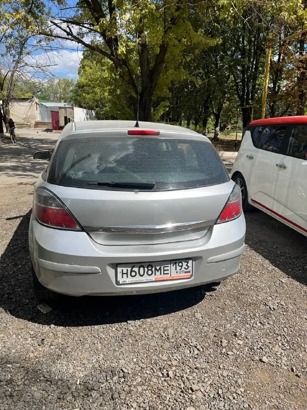 Продам opel astra h 2008 г. в., мотор 1.6, мкпп, пробег 230 тыс. (родной) машина в хорошем состоянии... - фотография