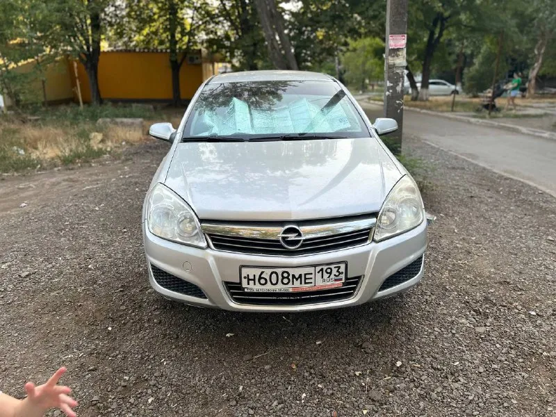 Продам opel astra h 2008 г. в., мотор 1.6, мкпп, пробег 230 тыс. (родной) машина в хорошем состоянии, в семье 4 года. обслужена, ухожена, вложений не требует! цена 550 т. р. (торг) +7-949-344-73-79 осмотр г. амвросиевка - фотография - 2