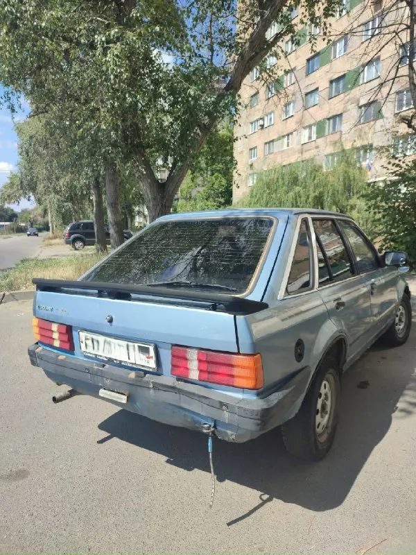 Ford escort 3 поколение хетчбэк 5-дв. 1.3 4mt 1983 на полном ходу 50 000р донецк днище хорошее, без гнили. электрика работает, свет яркий - ближний, дальний led лампы, сигнализация, 2 ключа, не гудит, не дымит, двигатель работает без проблем, передачи переключаются не выбивают, стоит газ евро 2/бензин карбюратор solex, расходники менялись, печка дует, магнитола, камера заднего вида, но камеру нужно подключить летом меняли грм, помпу, свечи, акб на новые, так же менялись ступичные подшипники, тормозные колодки и диски и заменили все прокладки из минусов вмятина на бампере сзади и заменить правый противотуманный фонарь, сломана ручка на пассажирской левой двери, но дверь открывает есть рыжики, в силу возраста учет временный днр продажа по тех паспорту цена 50 т. р донецк +7 949 847 88 89 📞 звоните: +7(949)8478889 - фотография - 5
