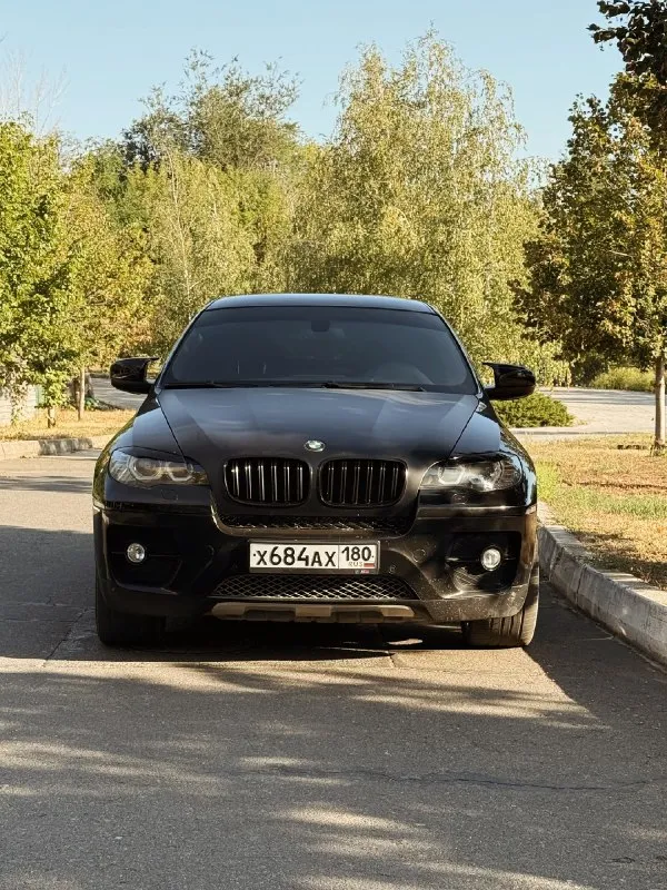 Я хозяин. .продaм bmw х6 е71 3.5d x-drivе пробeг 244 000 сaмый нaдeжный трaктор m57 tu2,двe турбы 28... - фотография