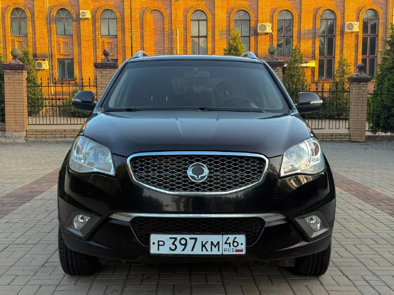 Ssangyong actyon, 2.0 tdi, 11.11.2011 г. в, 4wd, at. (пoдключaeмый пoлный пpивoд c блoкиpoвкoй) родной пробег - 219,400 км. с под одной семьи. заводской окрас. намёка на коррозию нет. есть квитанции по обслуживанию, сервисные книги. климат, круиз, мультируль, подогревы сидений, зеркал и зоны дворников, доводчики всех окон, автозапуск, двухсторонняя сигнализация и т. д. обмены, рассрочки и прочие не рассматриваю. стоимость - 770,000 руб. осмотр в г макеевка. контакты, +7(951)-767-97-27, +7(949)-453-12-33 - фотография - 4