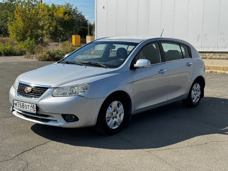 Jeely emgrand 2013 год, у авто 1 хозяин пробег 68000, мотор 1,5 работает без нареканий, коробка - ме... - фотография