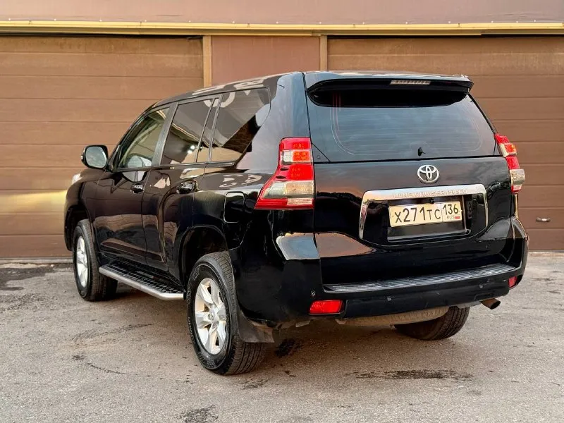 ❗️в продаже ❗️ легенда 🔥 toyota land cruiser prado 2010год выпуска 3.0 at дизель пробег 250.000 ✅черный ✅вин читается идеально ✅ юр. чистый автомобиль ✅ отличное тех. состояние ✅ шикарный внешний вид 😎 автотека (тык) другая инф. по запросу ⬆️ 💰2.180.000 ₽ 🔥 торг ✅ возможна продажа в кредит. ☎️89056547736📞 ✍️ @manageronlika 📍воронеж, ул. остужева, 45а/2 - фотография - 6