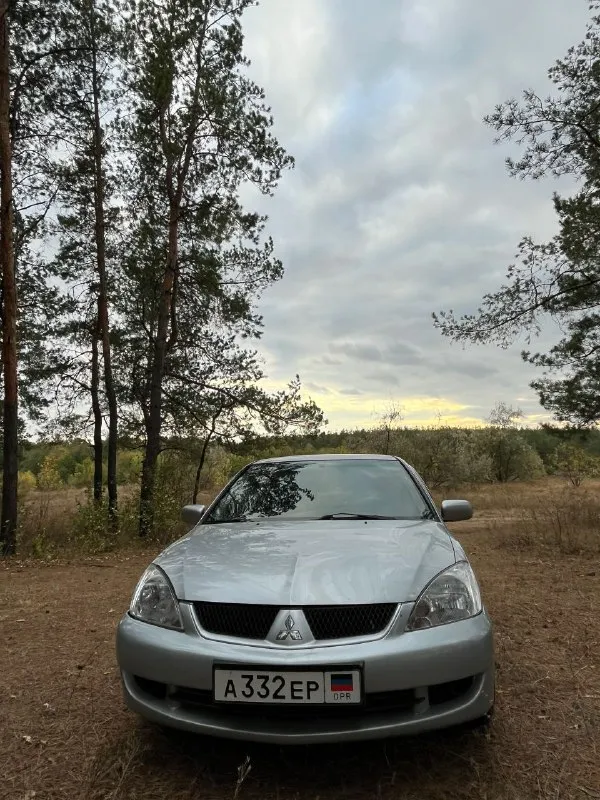 Продажа mitsubishi lancer в макеевке mitsubishi lancer, 2008 год двигатель: бензин; газ, 1,6 л трансмиссия: автомат привод: передний тип кузова: седан пробег: 165000 руль: левый 450 000 руб. торг. продается митсубиси лансер 2008 года выпуска. японская сборка, в нормальном техническом состоянии. не битый, крашенных деталей нет. коробка и двигатель без нареканий. резина в подарок. подогрев передних сидений, кондиционер, сигнализация а/з номер телефона: ульяна +79494076125 +79494076631 алена - фотография - 3