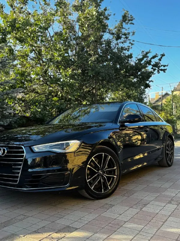 Audi а6 1.8 т год 2016 рестайлинг автомобиль в идеальном состоянии, своевременно обслуживался. есть сервисная книжка. оригинальный птс. кузов в родной краске. не участвовал в дтп. зимняя резина в комплекте. полный комплект ключей и документов. в салоне не курили. оригинальный птс больше информации по телефону +79493678201 цена срочно ‼️ 2🍋100 📲 tg: марк 📞 звоните: +7(949)3678201 - фотография - 6