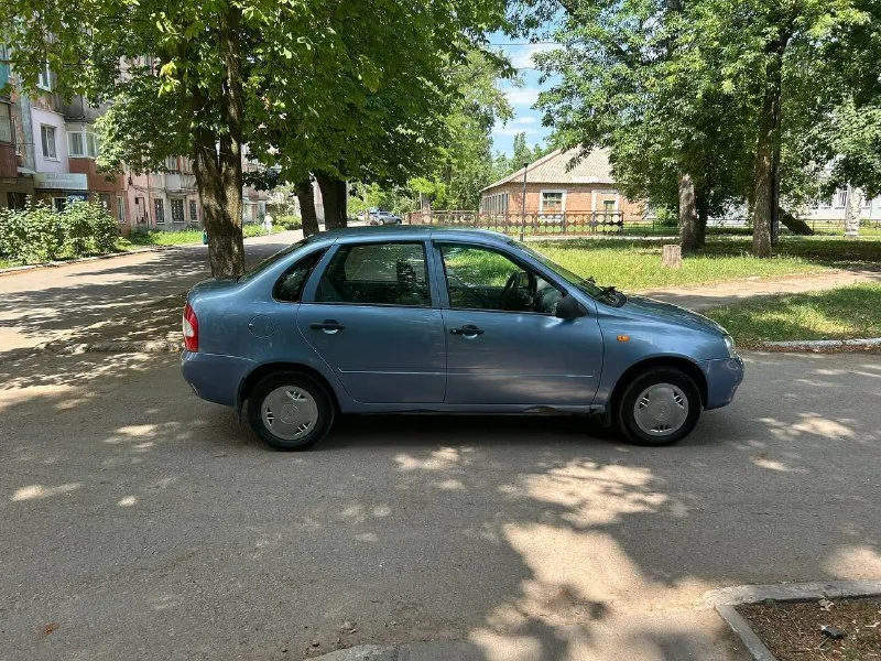 Здравствуйте, продается ваз kalina 2007 года выпуска комплектация гидроусилитель руля стеклоподъемники машина не бита не крашена в заводском окрасе комплект зимнее резины один владелец по птс ходовая в хорошем состоянии мотор 1,6 8 клапанный масло не расходует не гудит коробка не хрустит не выбивает стаканы лонжероны целые днища не гнилое машина абсолютно без каких либо вложенный остальные вопросы по телефону +79497949173 цена 260 тысяч рублей торга нет, 📲 tg: @pols272828 📞 звоните: +7(949)7949173 - фотография - 4