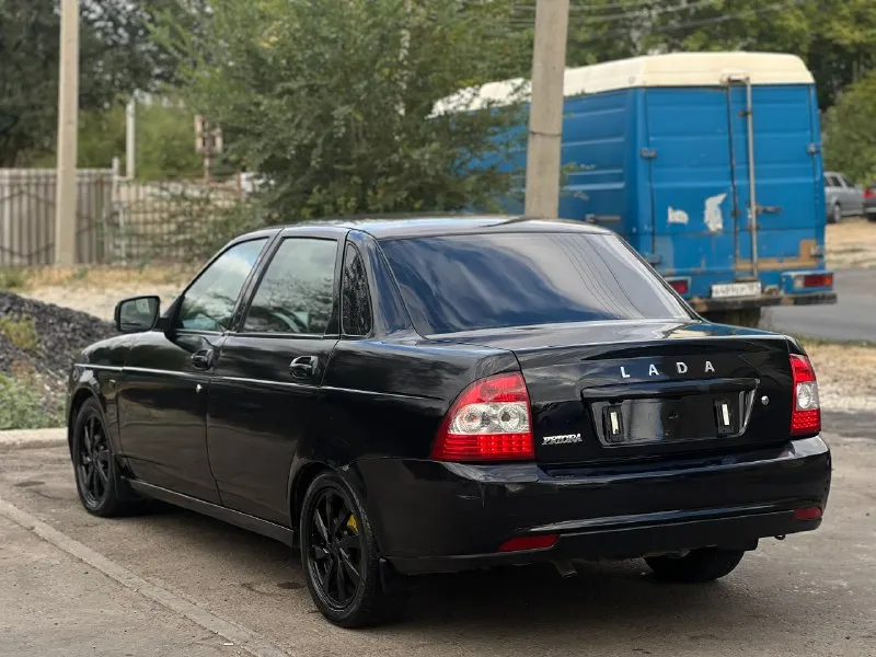 ❗️продам срочно❗️ 🚘 ваз proiora black edition🚘 машина на газу, что в нынешней ситуации с бензином очень круто😅 💎полулюкс комплектация 2009г выпуска 124 мотор (клапана не гнет) абс 💨эур ❄️кондиционер ( с ним нужно разобраться, скорее всего лопнула какая-то трубка и вытек фрион) ✅перешитые сидушки ✅пересвет салона 💨стоит выхлоп паук 4-2-1 приятный звук 🛞диски приора 2 на хорошей резине 💡хороший свет ✅машина переодета вся в приору 2 ✅коробка мотор все работает ездит втыкается все отлично без хрустов ✅по дну есть пару моментов, а так машинка вся в огнях ✅по ходовке нареканий нет 🪪продажа с переоформлением 💵цена 340.000 ❓все вопросы по телефону или в лс +79591471262 📞 звоните: +7(959)1471262 - фотография - 4