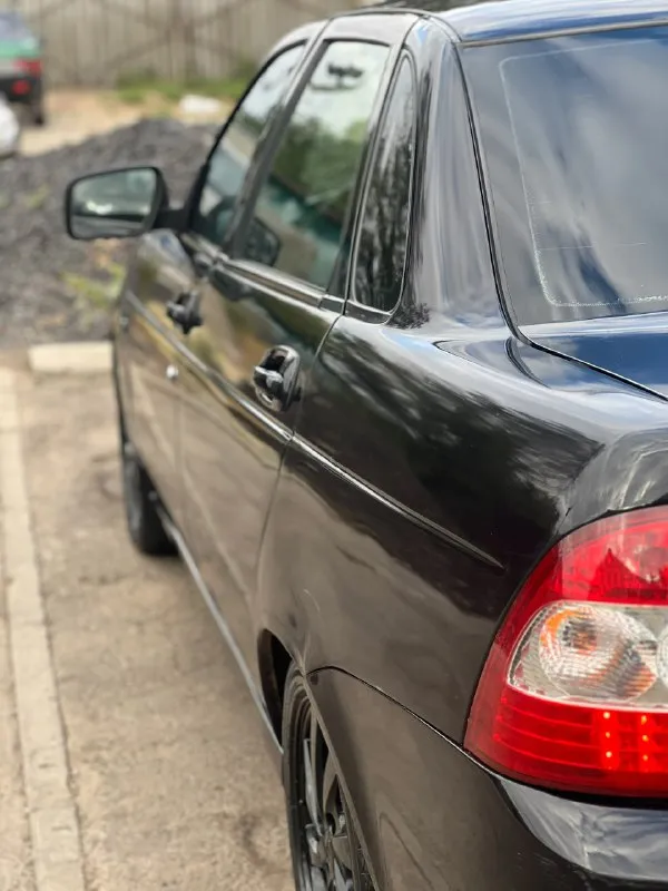 ❗️продам срочно❗️ 🚘 ваз proiora black edition🚘 машина на газу, что в нынешней ситуации с бензином очень круто😅 💎полулюкс комплектация 2009г выпуска 124 мотор (клапана не гнет) абс 💨эур ❄️кондиционер ( с ним нужно разобраться, скорее всего лопнула какая-то трубка и вытек фрион) ✅перешитые сидушки ✅пересвет салона 💨стоит выхлоп паук 4-2-1 приятный звук 🛞диски приора 2 на хорошей резине 💡хороший свет ✅машина переодета вся в приору 2 ✅коробка мотор все работает ездит втыкается все отлично без хрустов ✅по дну есть пару моментов, а так машинка вся в огнях ✅по ходовке нареканий нет 🪪продажа с переоформлением 💵цена 340.000 ❓все вопросы по телефону или в лс +79591471262 📞 звоните: +7(959)1471262 - фотография - 5