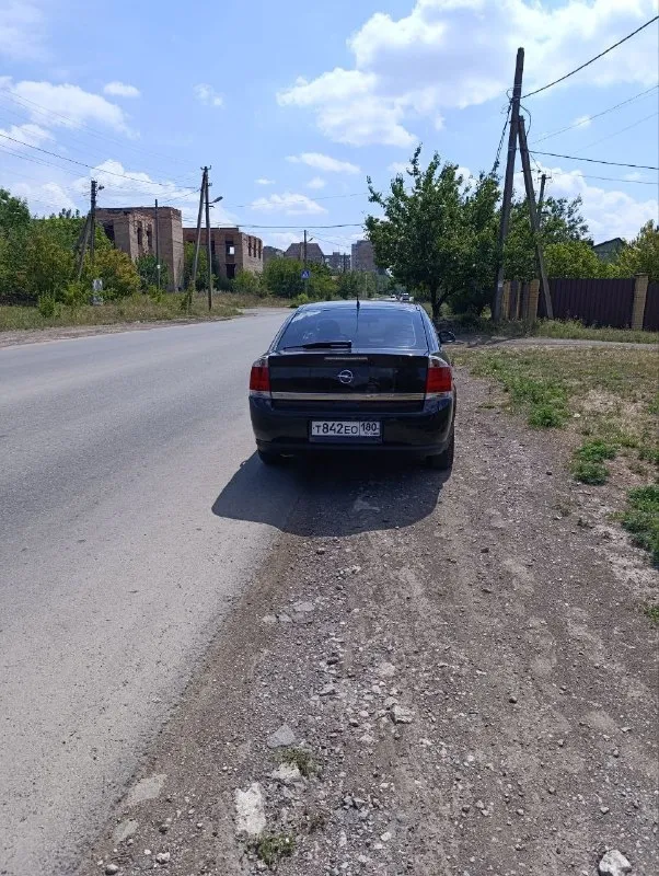 Opel vectra с рестайлинг ! в идеальном состоянии, весь обслуженный ! пробег родной 224 тысячи километров. эксплуатация с 2008 года ! бензин работает идеально! коробка механика работает идеально ! ходовая вся обслужена ! в автомобиле работает абсолютно все ! вложений не требует абсолютно ! в дтп не участвовал ! комплектация максимальная климат контроль - комбинированный салон - бортовой компьютер - датчик дождя также света - полный эл. пакет - мульти руль - круиз контроль - и многое другое ! цена : 600 000 руб! реальному покупателю реальный торг ! таких автомобилей действительно осталось не много, любое переформление ! 📞 79493718973 📞 звоните: +7(949)3718973 - фотография - 4