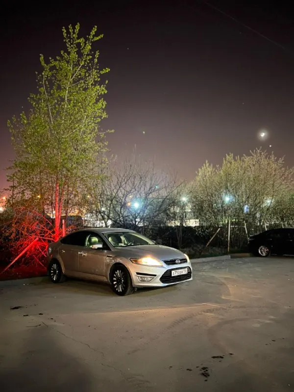 Ухоженный, надёжный автомобиль. владею на протяжении трёх лет. технически полностью обслужен, без дополнительных вложений, расходники меняются своевременно. обслуживался в салоне mercedes-benz звезда столица каширка. с переездом в донецк бывший автосалон «ford» есть расчеты и чеки на работы. все расчеты предоставлю. автомобиль на мне. новая резина зима-лето зима :pirelli ice zero 215/50/17 липучка. лето: абсолютно новая sailun 215/55/17 пробег оригинальный. два ключа. по факту 4 владельца - менял регистрацию. цена:890 000₽. торг| город:донецк/горловка. пробег:230 000 км. телефон:+79493980520. - фотография - 3