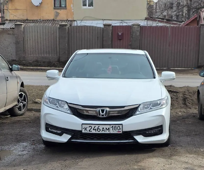 Honda accord coupe 2016 год выпуска конец года. максимальная комплектация за исключением кожи. пробе... - фотография