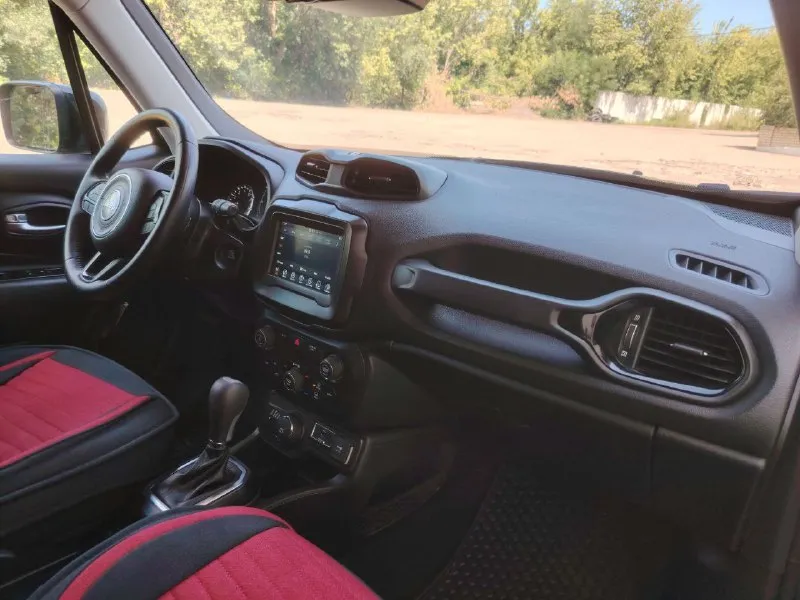 Срочно!!! цена снижена 1.650.000 руб. jeep двигатель 1.3 180 л. с. пробег 48000. год 2019. состояния нового автомобиля, самая максимальная комплектация, машина вся обработана, новая летняя резина. +79493431994 роман енакиево 📞 звоните: +7(949)3431994 - фотография - 5