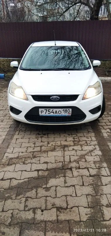 Продаю семейный авто. ford focus 2 rest 1.6 700,000₽ технически без вложений, пробег 100% родной. са... - фотография