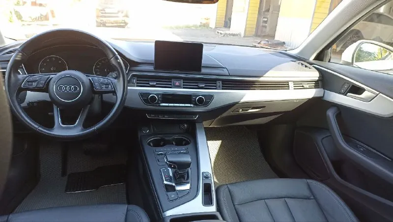 Продам audi а4 кузов b9 2017года коробка автомат пробег 114000 авто привосходное цена 2400000 тел+79496419128 📲 tg: @artemret20 📞 звоните: +7(949)6419128 - фотография - 10