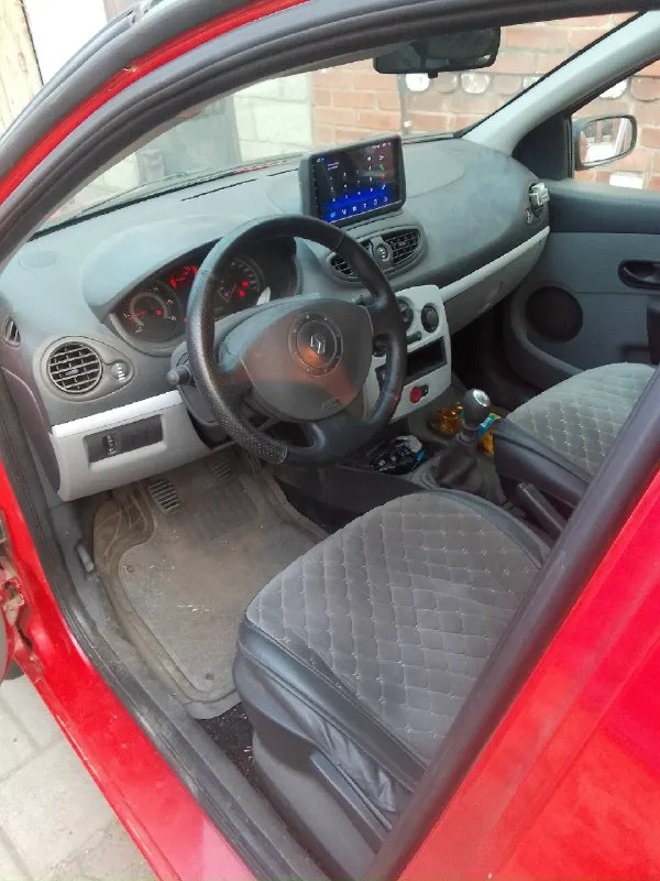 Срочно продам renault клио3 1,5cdi турбо самый мощный из линейки 6 ст мкпп кондер эур стеклоподъёмники комплект литых дисков на зиме 600₽ переоформление обмен на пикап или бус +79493013777 📞 звоните: +7(949)3013777 - фотография - 6