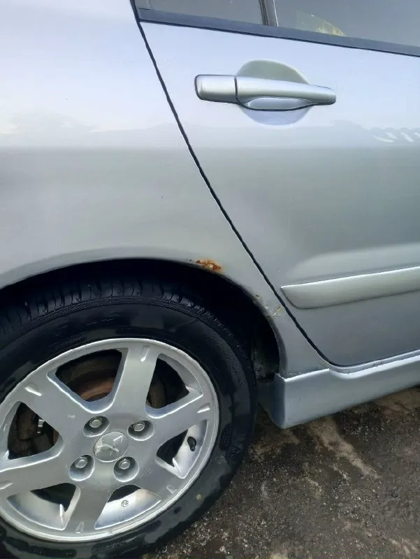 Mitsubishi лансер 9, 2004 года выпуска, двигатель 1.6 бензин, пробег 239000, коробка механика 5 ступка, ходовая новая, в комплекте зимняя резина шипы. цена 500000 небольшой торг. +79494093764 феникс +79490780406 миранда 📞 звоните: +7(949)4093764 - фотография - 2