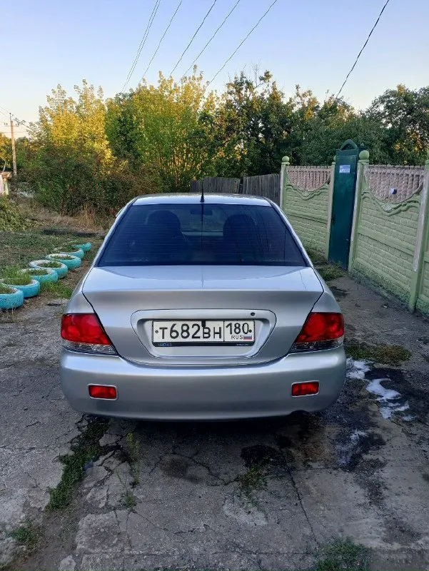 Mitsubishi лансер 9, 2004 года выпуска, двигатель 1.6 бензин, пробег 239000, коробка механика 5 ступка, ходовая новая, в комплекте зимняя резина шипы. цена 500000 небольшой торг. +79494093764 феникс +79490780406 миранда 📞 звоните: +7(949)4093764 - фотография - 6