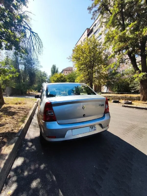 Продам renault логан 2012года. 1.4 -75 л. с. бензин/газ вписан. куплена с салона. 1 хозяин, ✅родной пробег 31тыс, машина вся целая, без дтп, есть незначительные коцки по кузову в ходе эксплуатации. все стекла родные, , коробка, подвеска в отличном состоянии, машина полностью обслужена не требует не каких вложений ! поменяны масла, фильтра. гидроусилитель руля, стеклоподъемники, центральный замок 2 ключа, магнитола, с документами полный порядок. цена 570 000₽, торг. просмотр луганск, донбасс звоните/пишите +79591600502, телеграмм 📞 звоните: +7(959)1600502 - фотография - 8