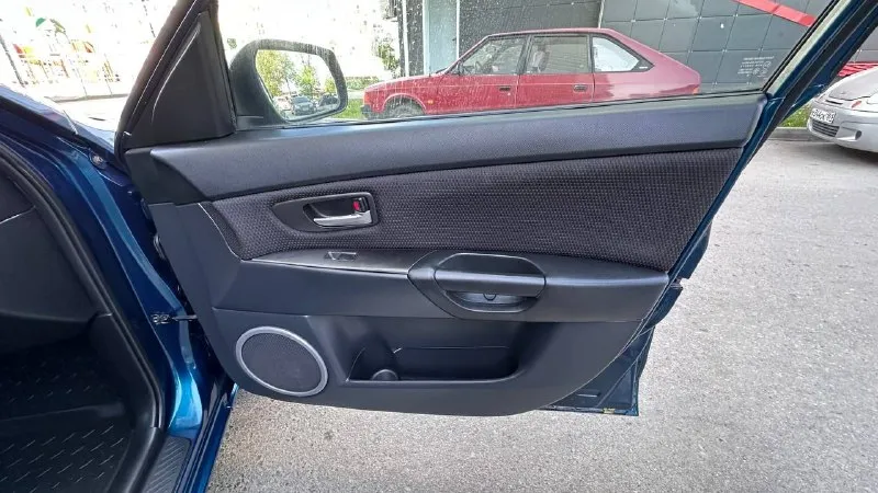 Мазда 3 2007 года 2.0 бензин механика 6 180 регион цена 750 тыс рублей торг тел +79497136509 - фотография - 8